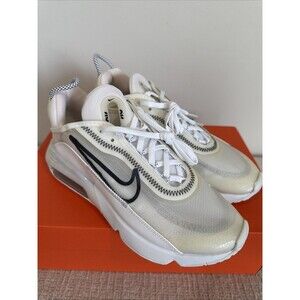 Nike Air Max 2090 Women's Size 7.5 White Black CK2612 100 Defect New